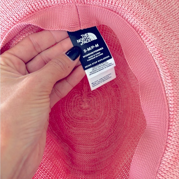 The North Face Vibrant Pink Knit Hat, New. - Picture 5 of 5